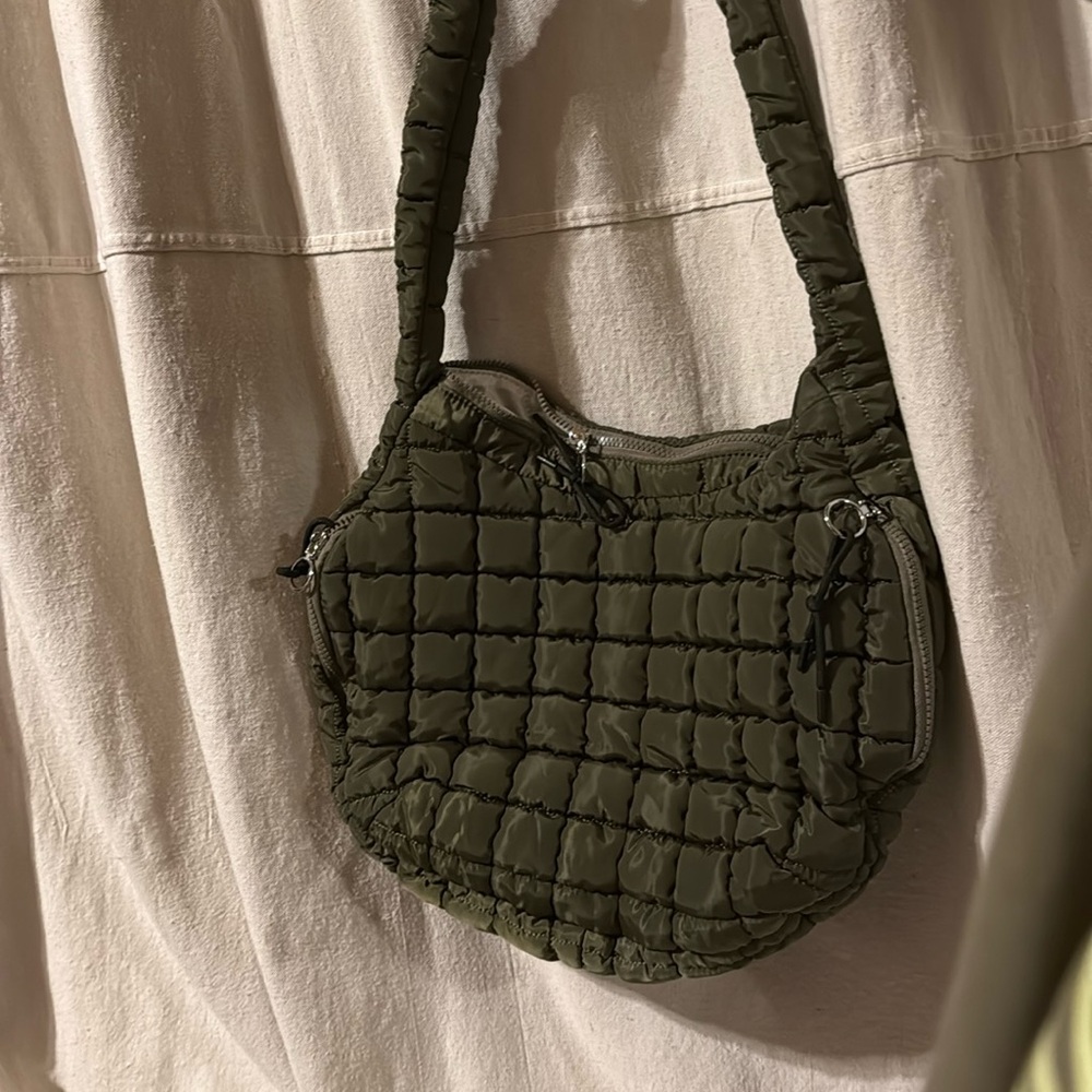 13x14 quilted new without tags quilted bag